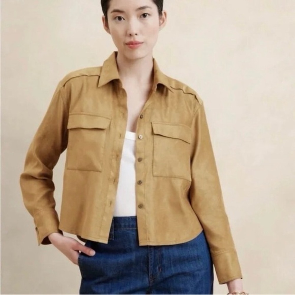 Banana Republic Vegan Suede Tan Button-down Shirt/Shacket Size Medium